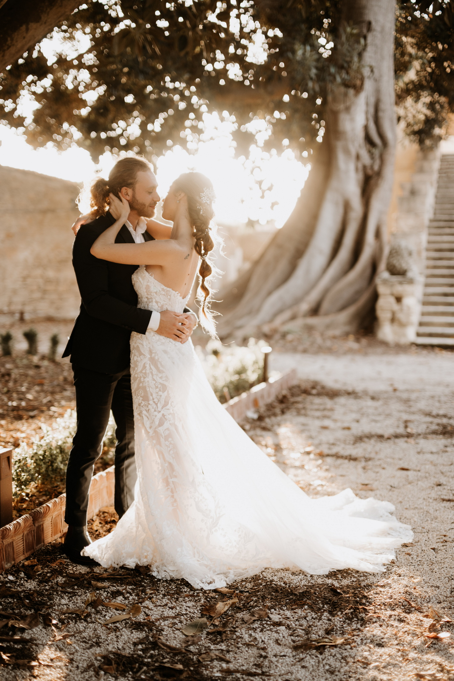 best wedding photographer castello donnafugata ragusa italy outside
