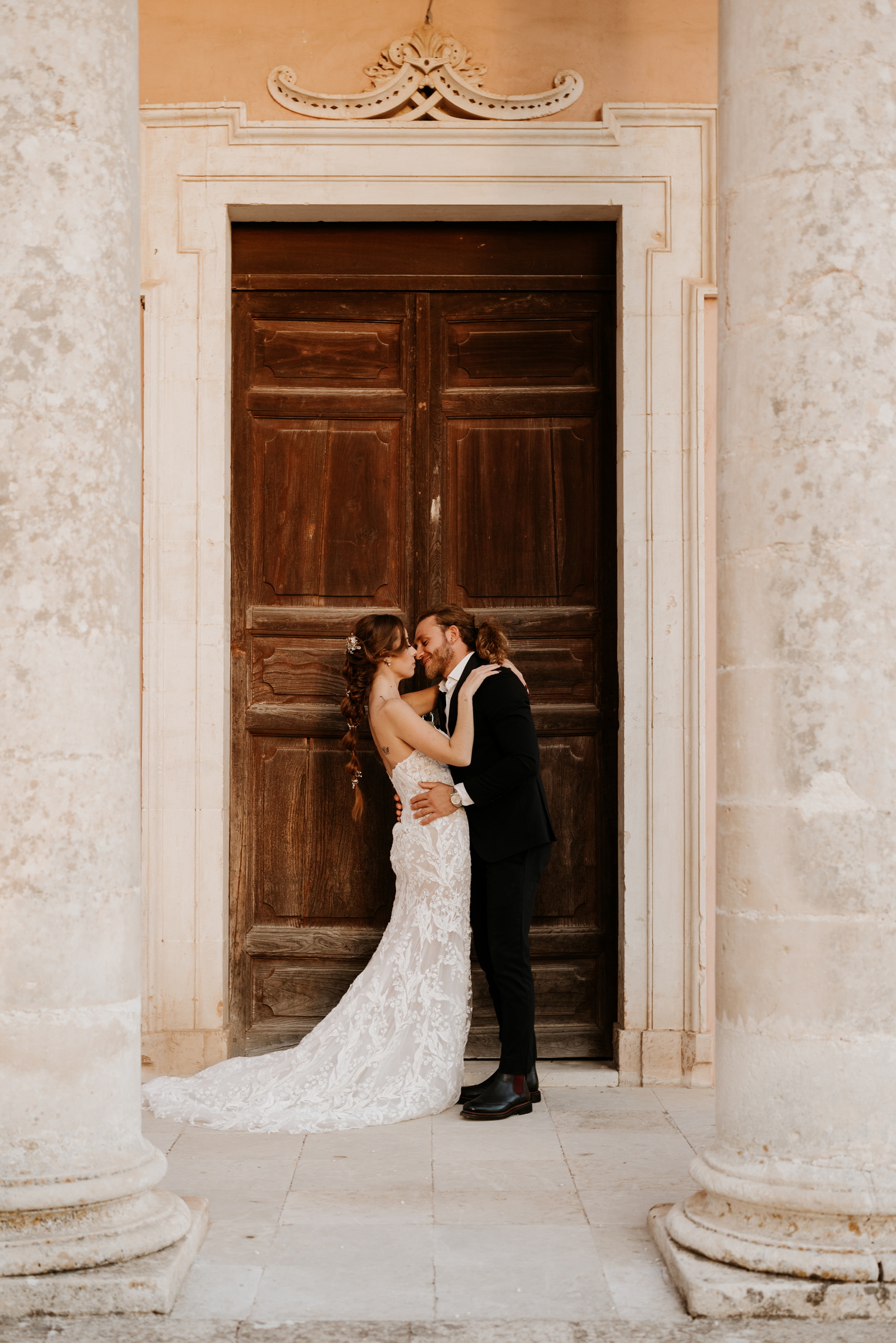wedding photographer castello donnafugata ragusa italy sicily outside